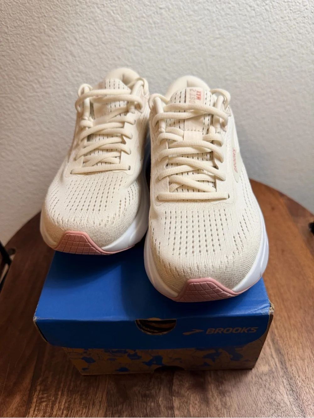 Brooks Women's Athletic Shoes Cream White with Pink Accents